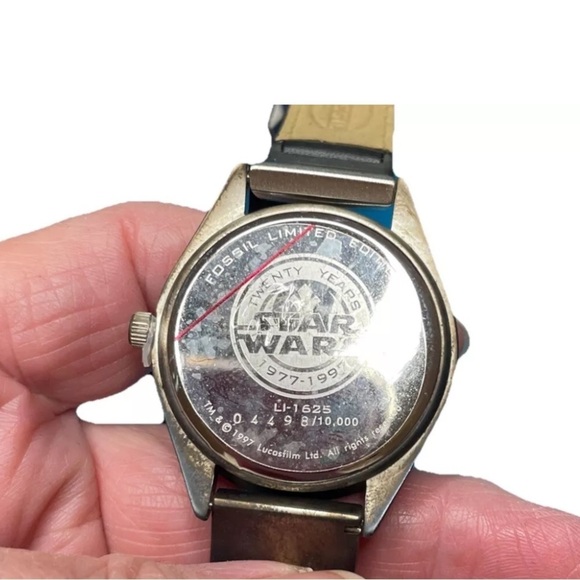 Star Wars Darth Vader Fossil Collectable Watch - Picture 4 of 8